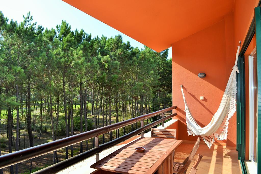 Apartamento Golf Resort シャルネカ エクステリア 写真
